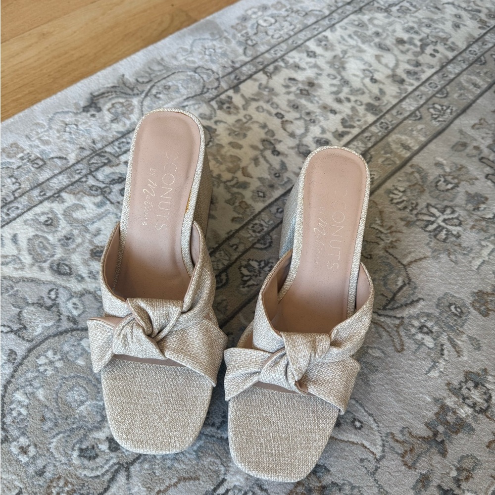Coconuts by Matisse Cream Bow Mules